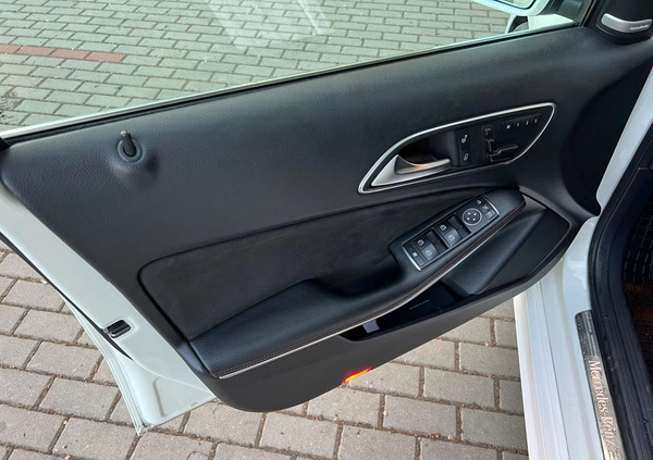 Mercedes-Benz Klasa A cena 69900 przebieg: 140000, rok produkcji 2015 z Kraków małe 667